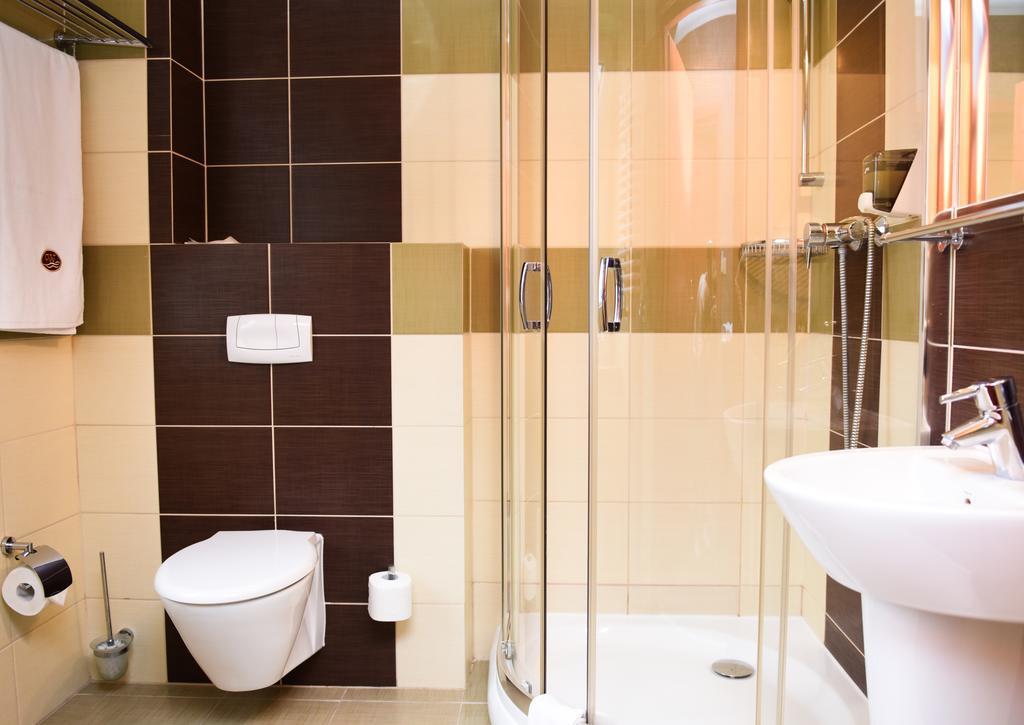 Hotel Wityng Ślesin 객실 사진