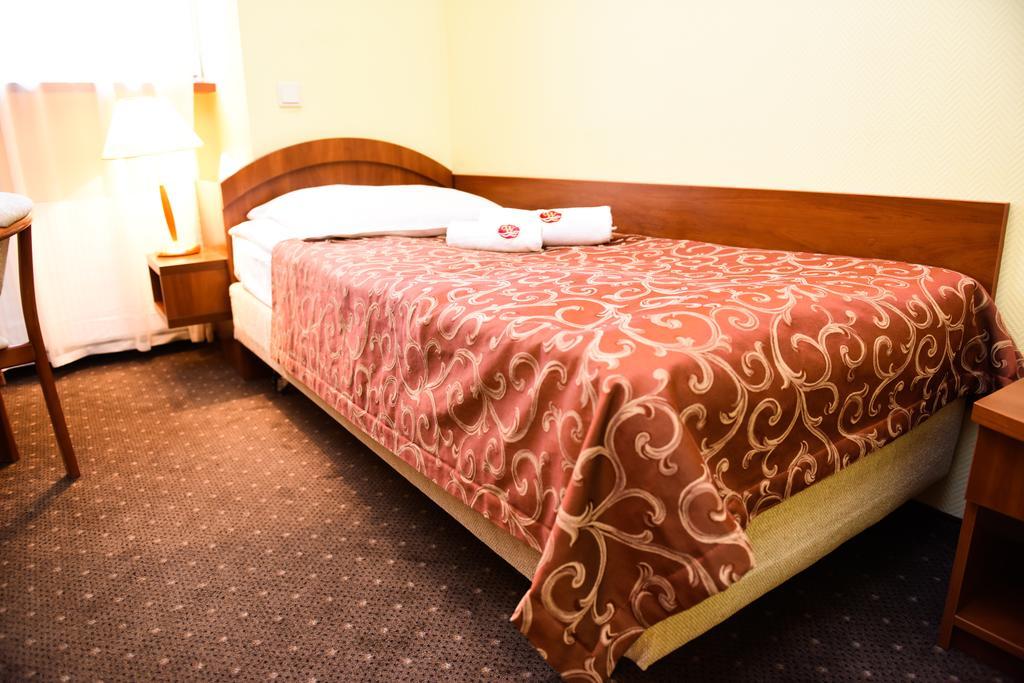 Hotel Wityng Ślesin 객실 사진