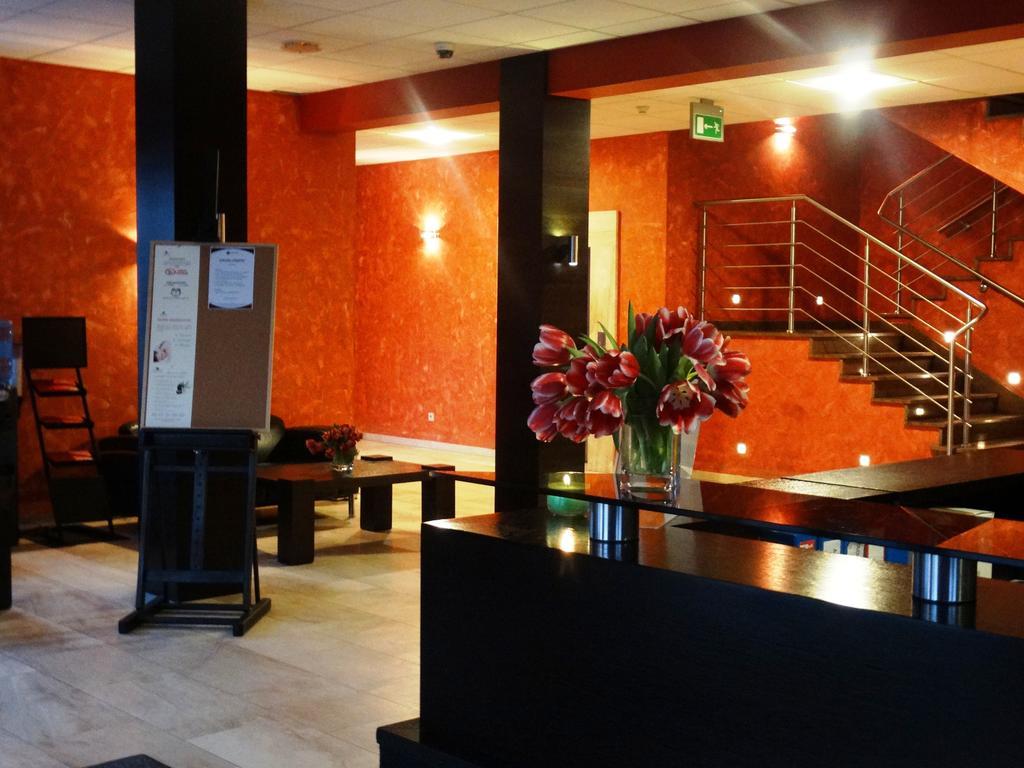 Hotel Wityng Ślesin 외부 사진